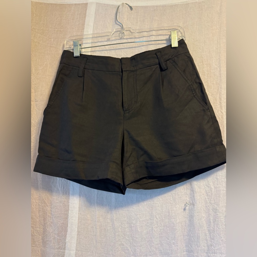 Vince Black Cuffed Shorts /womens shorts Size 2